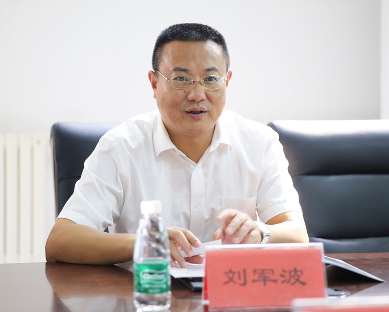 蚌埠市民政局局长刘军波一行到我会座谈交流